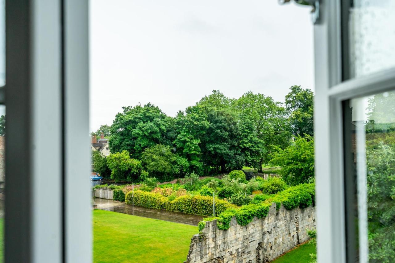 Apartment 11 - Bootham House ヨーク エクステリア 写真